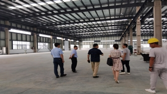 高新區(qū)管委會(huì)劉亞?wèn)|主任調(diào)研我司承建的通晟汽車(chē)、全智機(jī)械項(xiàng)目